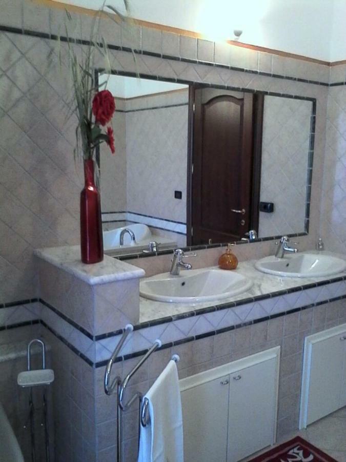 בית הארחה אלבה 	La Casa Dei Masue' מראה חיצוני תמונה
