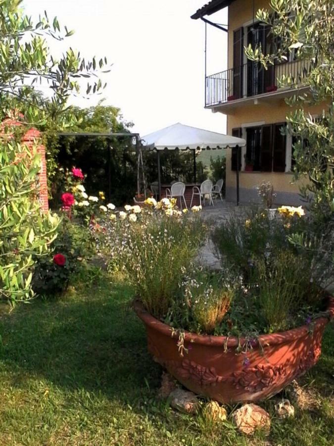 בית הארחה אלבה 	La Casa Dei Masue' מראה חיצוני תמונה